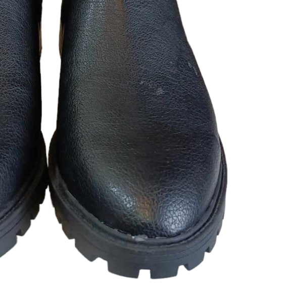 Wonderly "Hexley" Black & Off-White Booties Size 7.5(Great end of season price!) - Picture 8 of 8